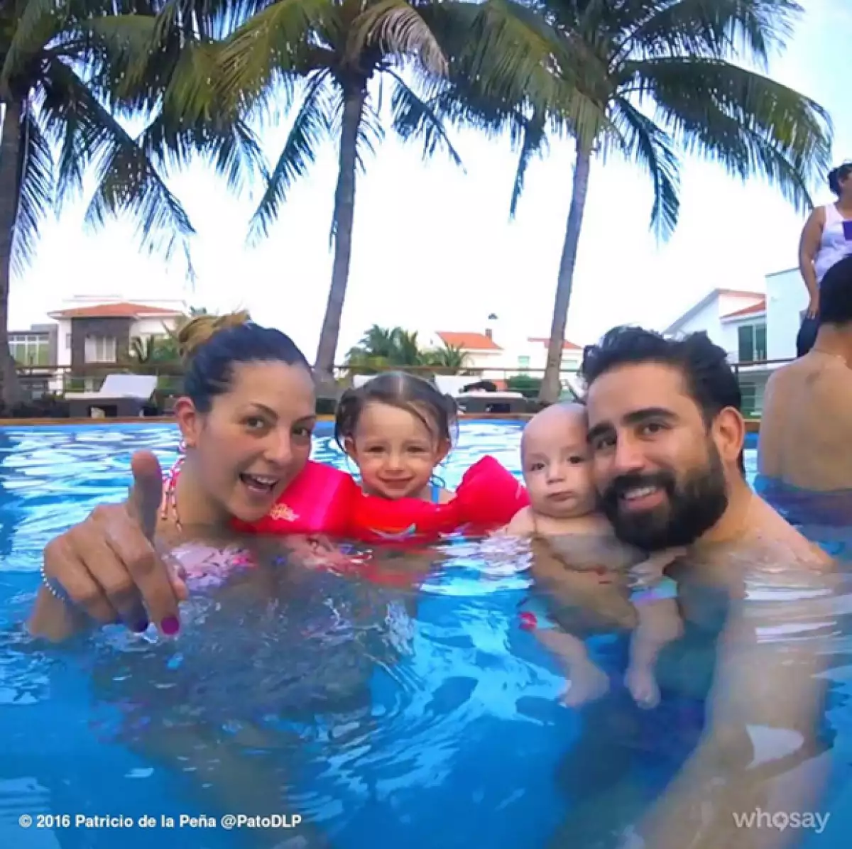 La cantante vacacionó con su familia en un descanso de su gira con OV7.