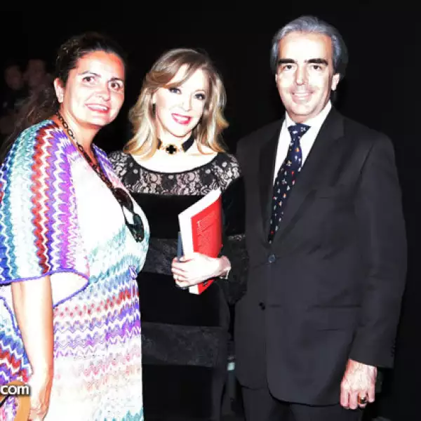 Sandra García San Juan,Edith González,Lorenzo Lazo