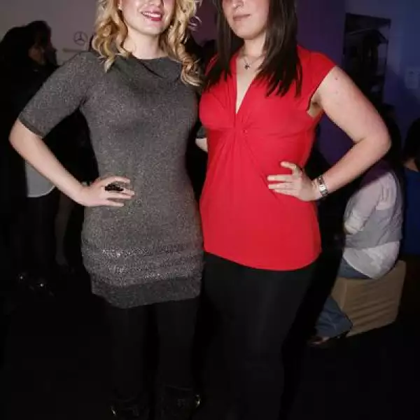 Mercedes Benz Jueves