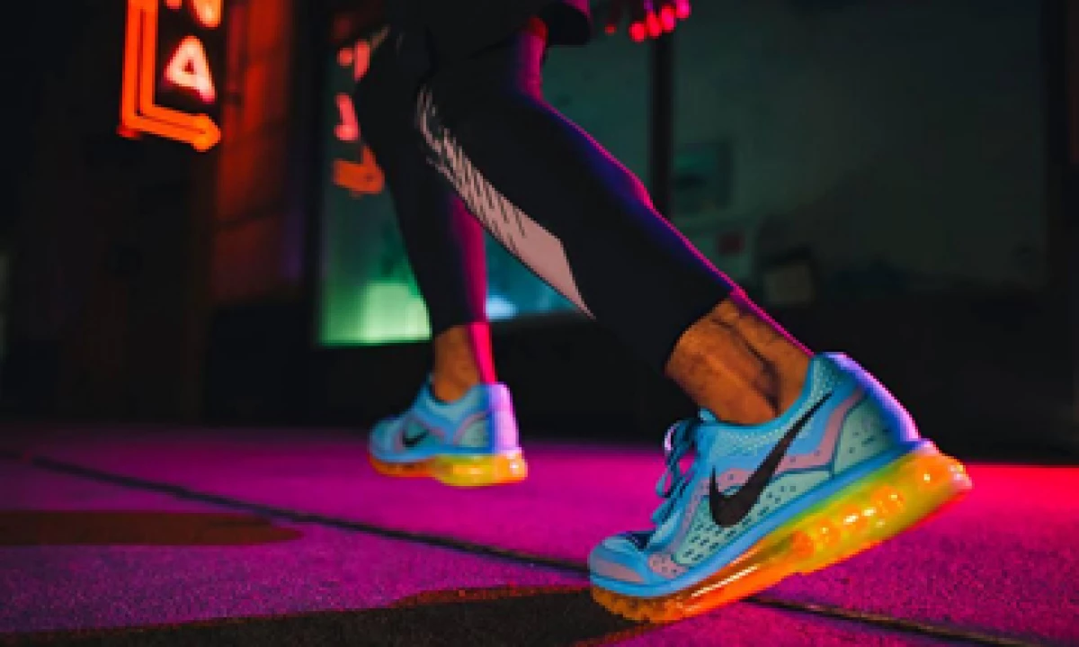Nike cotiza en el mercado estadounidense a través de la Bolsa de Nueva York desde marzo de 1984. (Foto tomada de: @nikecorremx)
