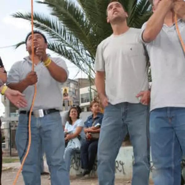 Jorge Emilio González, Jesús Sesma