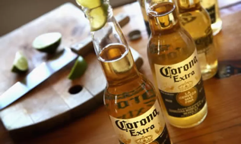 La cerveza mexicana ocupa el segundo lugar de las marcas latinoamericanas más valiosas, con un valor de 8,476 millones de dólares (Foto: Getty Images/Archivo )