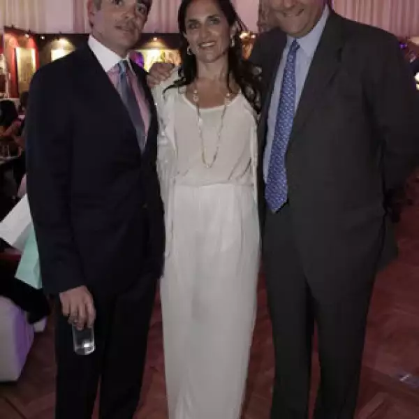 Francisco Cano,Sara de Angoitia,Ramiro González Luna