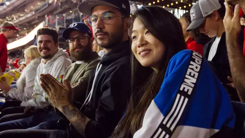 Zanassi, Max Villegas, Diego Alfaro y Seo Ju no querían perderse ni una sola jugada.