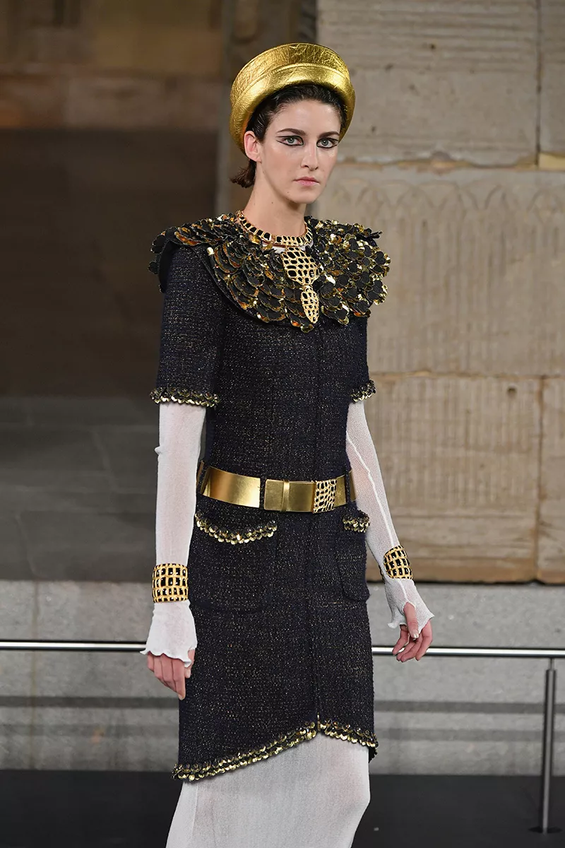 Chanel Metiers D'Art 2018/19 Show - Runway