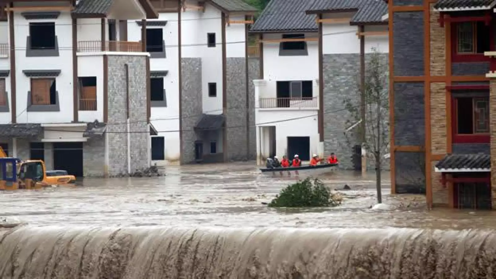 Aguas torrenciales arrasan todo en China