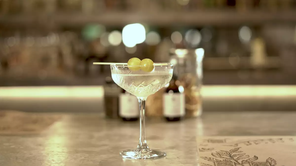 James Bond y el secreto de "martini agitado, no mezclado"