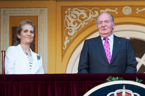 King Juan Carlos Attends 'Corrida de la Beneficencia' Bullfights