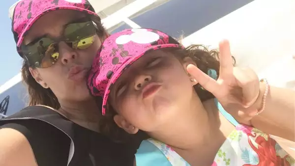 Jacky Bracamontes y su hija Jacky