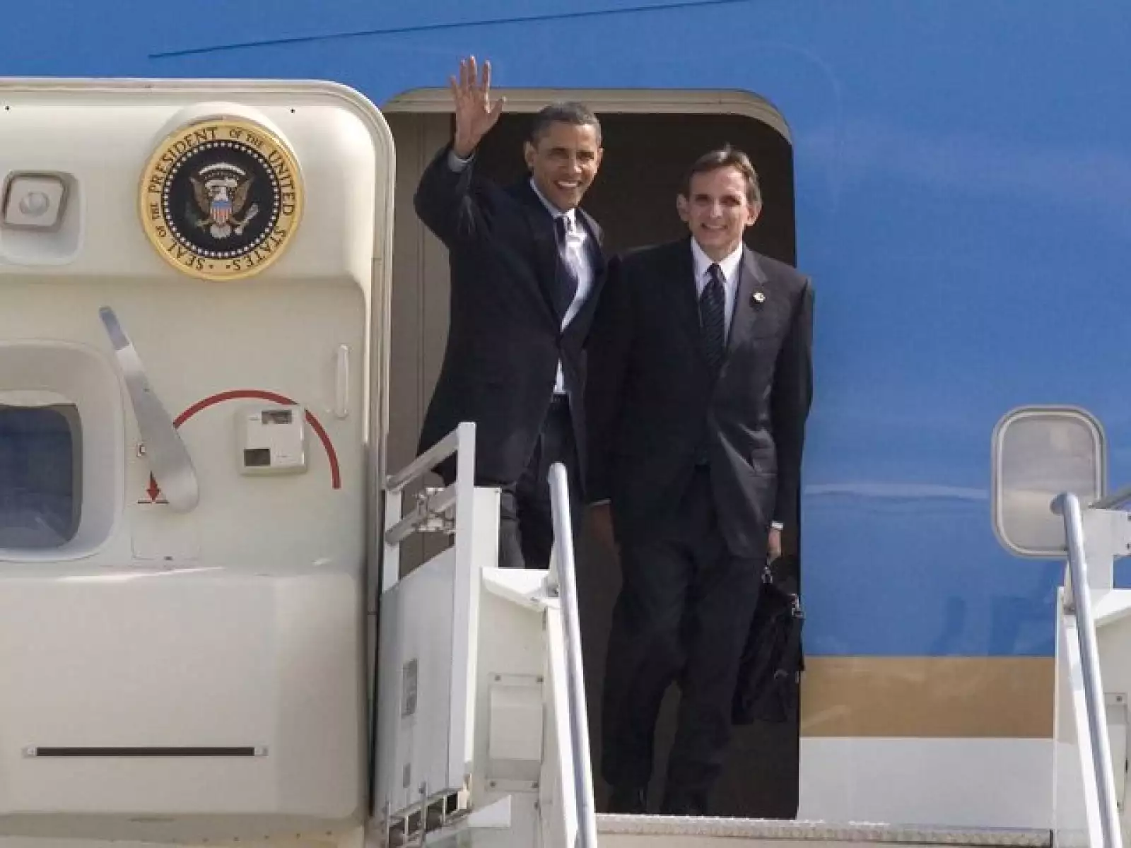 El presidente de Estados Unidos, Barack Obama, llegó a Jalisco acompañado de una comitiva en la que estaba en nuevo embajador de ese país en México, Carlos Pascal.