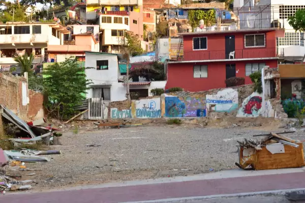 Cangrejos de plástico: la vivienda como refugio precario en un México excluyente