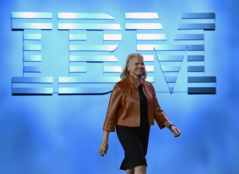 La CEO de IBM está contratando a miles personas que cumplan con el nuevo perfil de la empresa
