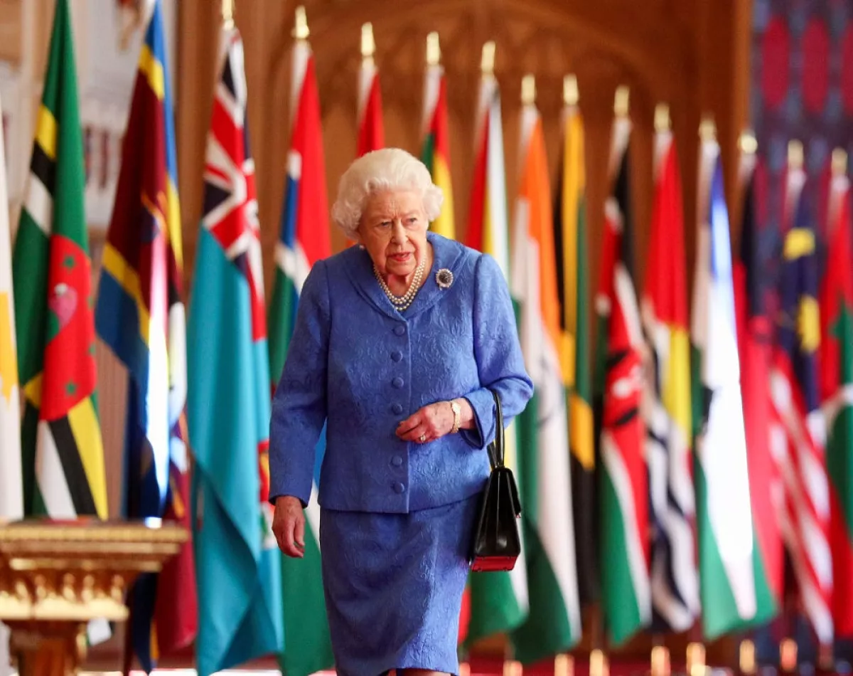 Reina Isabel II