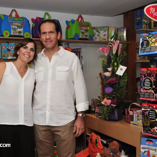 Marifer García,Adolfo López