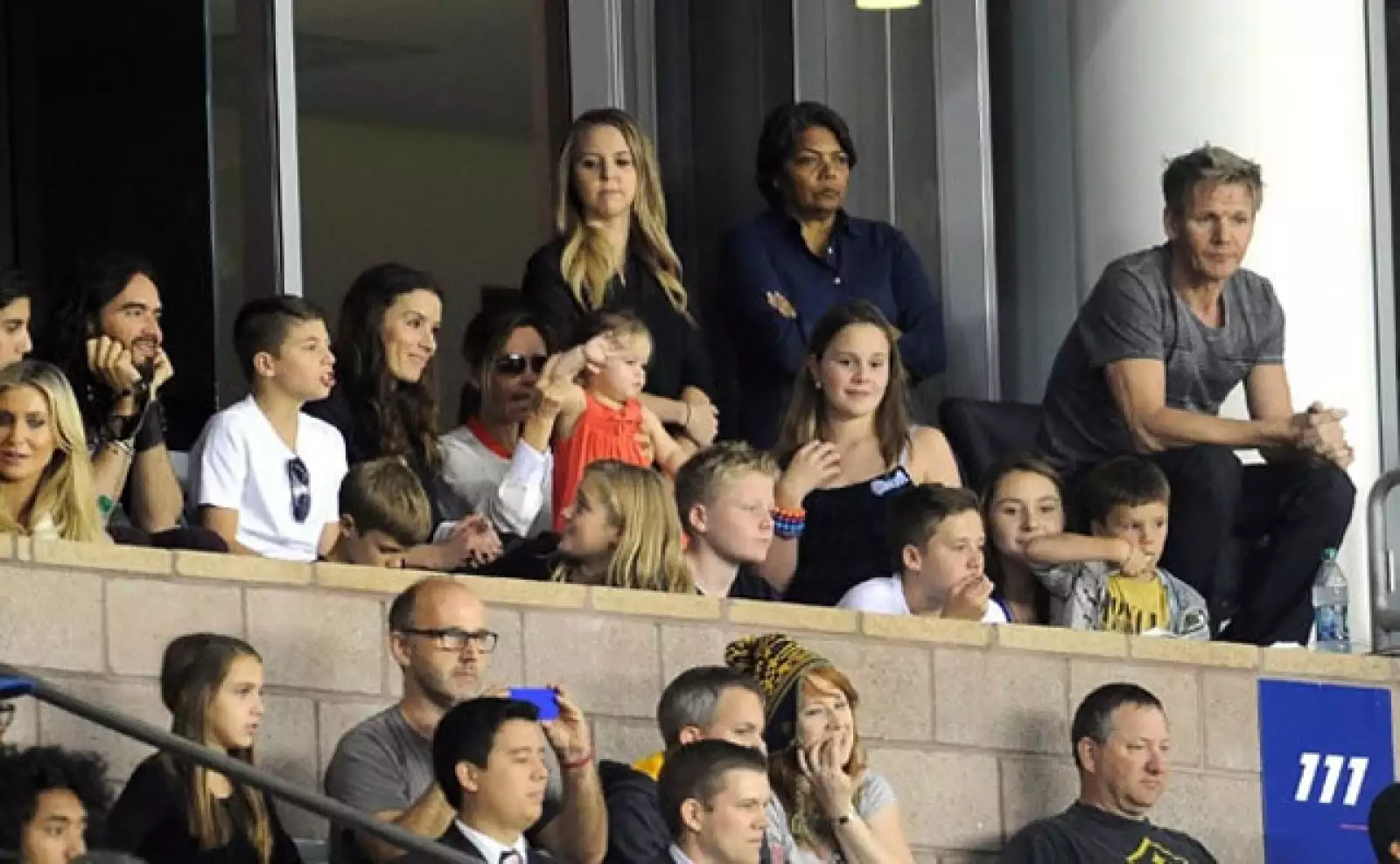 Visitando a su papá en el partido del Galaxy vs Seattle Sounders.
