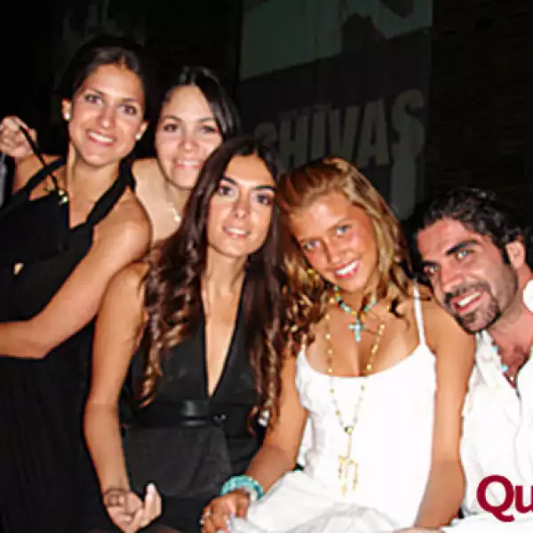 Clara González, Ana Perhu, Alma Saldaña, Michelle Salas, Jorge Kahwagi