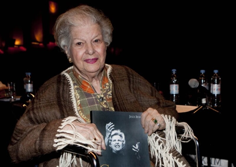 La primera actriz Carmen Montejo en 2010 durante la presentación del libro `Carmen, una mujer Alta´ en la Cineteca Nacional.