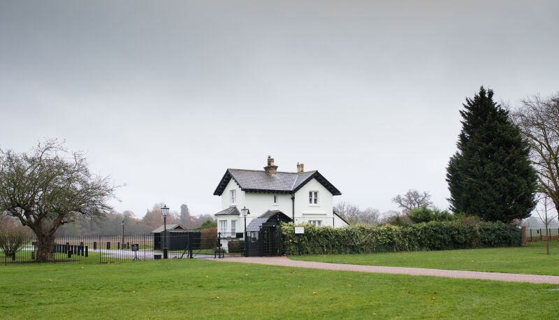Increased security around Frogmore Cottage, Windsor, UK - 10 Dec 2018