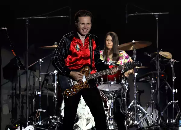 The 33rd Annual KROQ Almost Acoustic Christmas 2024