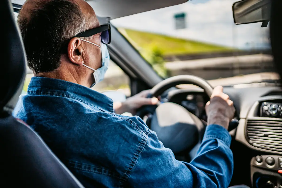 ¿Por qué los repartidores y conductores de apps no tienen seguridad social?