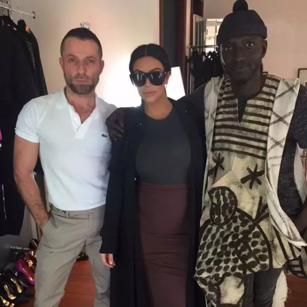 "Jenke y yo nos conocimos con uno de mis diseñadores favoritos ayer en Paris!!! Gracias AlexandreVauthier por el día tan divertido! No puedo esperar por estos looks!!!" escribió junto a la foto.