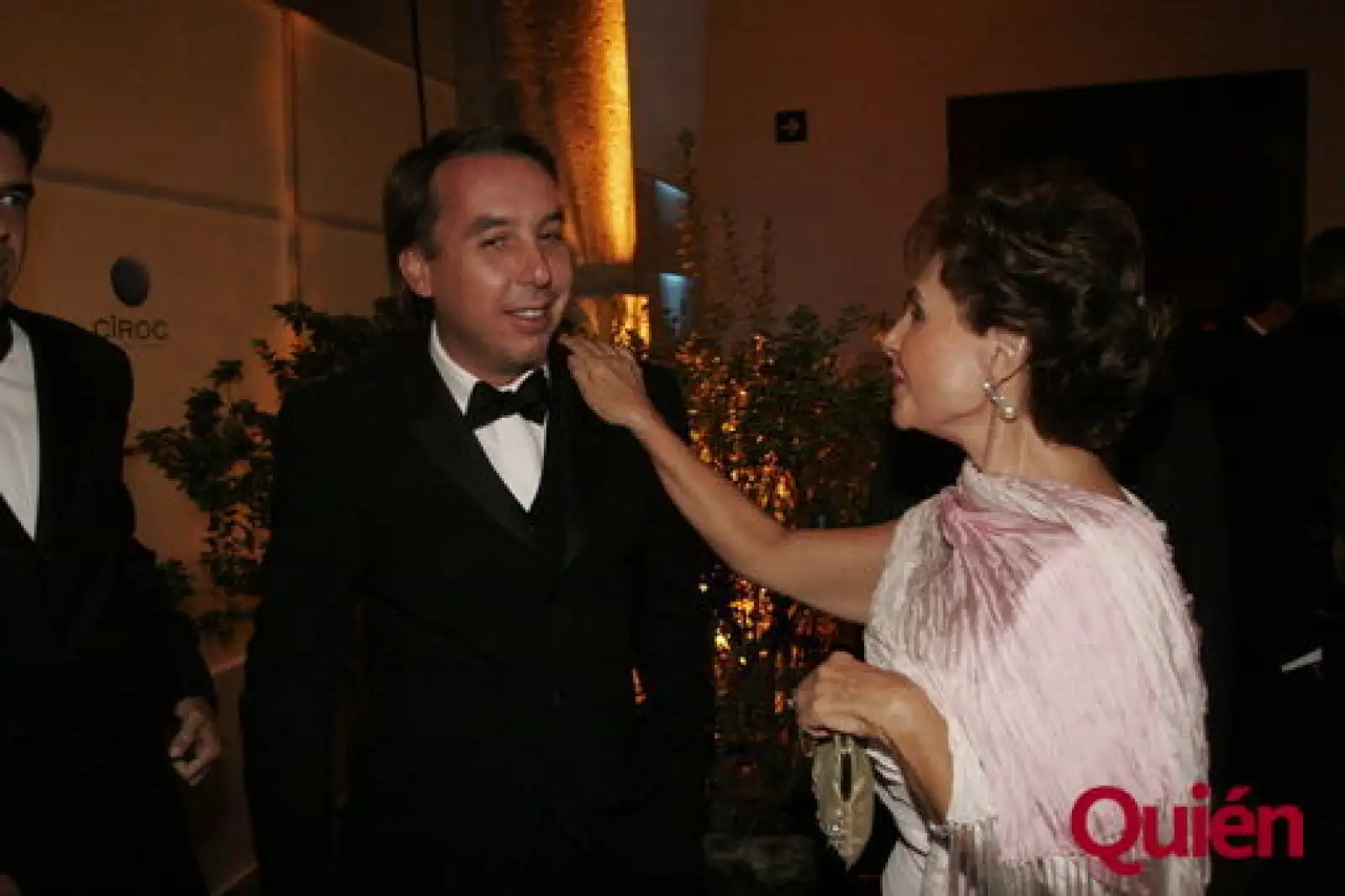 Emilio Azcárraga, Sara de Angoitia