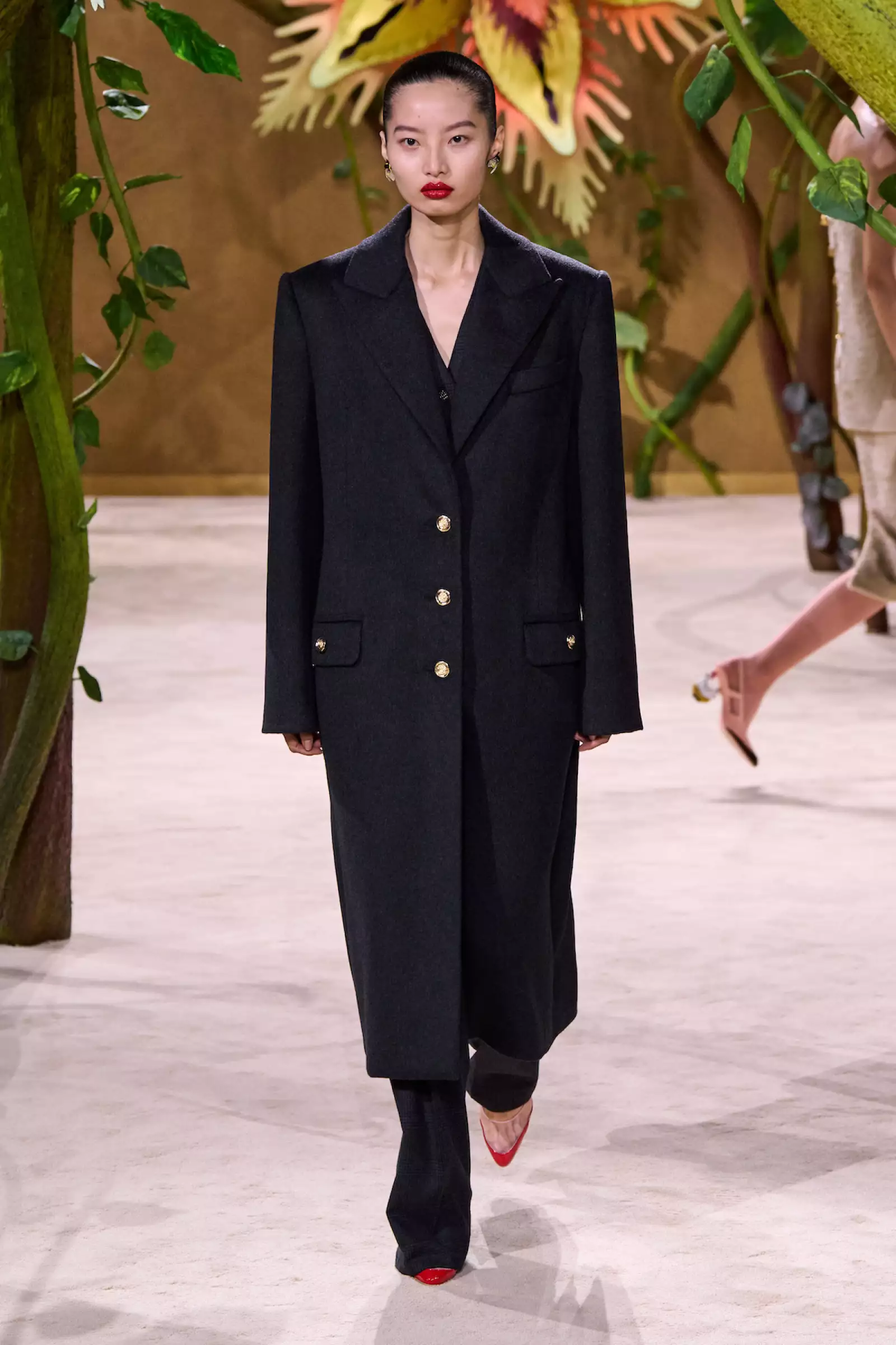 Chanel HC F26 042.jpg