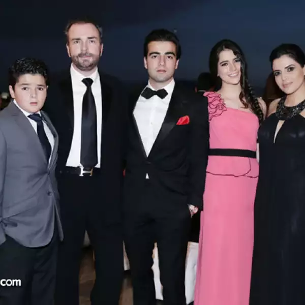 José,Ernesto,Ernesto,Natasha,Stella Schroeder