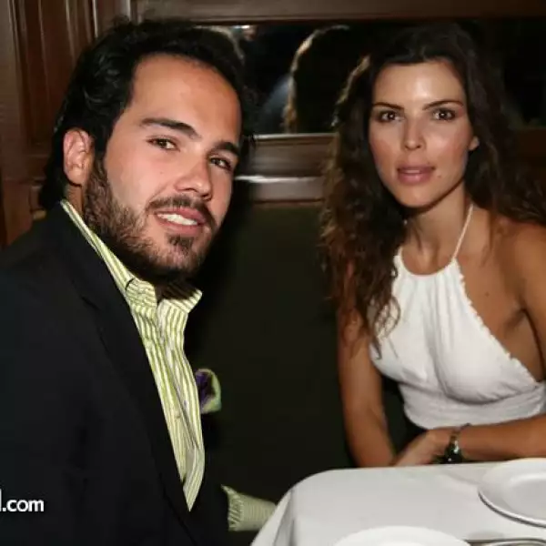 José María Muñoz,Karen Crevilaro