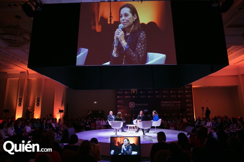 Alberto Bello, Samantha Riccardi, Estelle Metayer, Mayra Gonzalez y Josefina Vazquez Mota