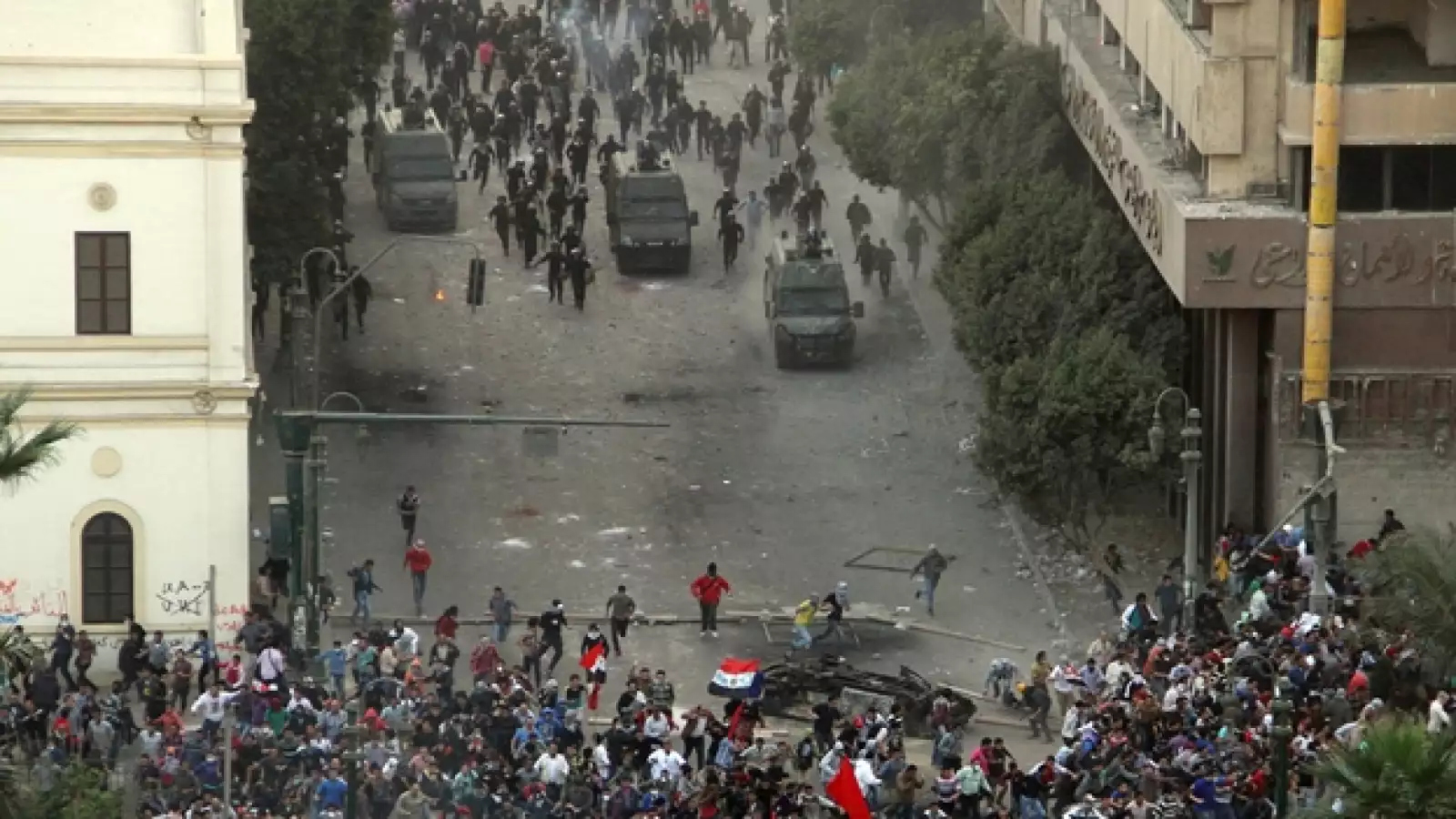 enfrentamientos entre policias y manifestantes