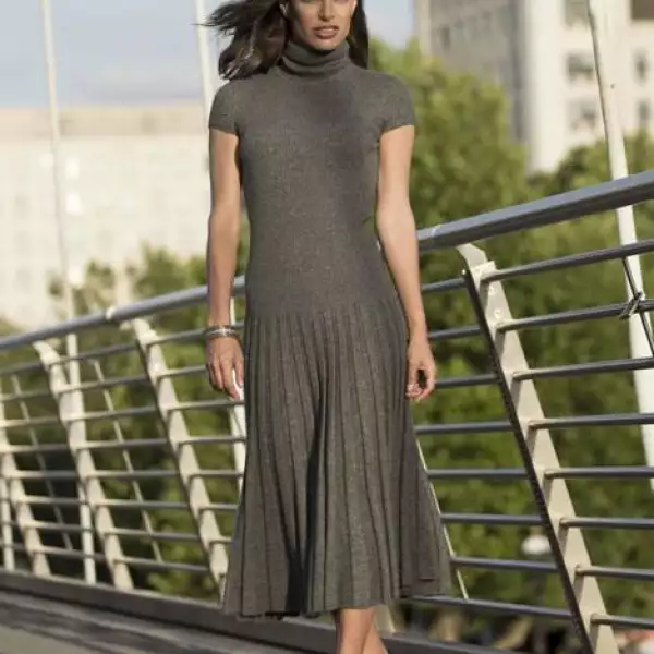 Chanel? Yes, please. El beauty look de la ex modelo estuvo a cargo de Benoit Dumont.