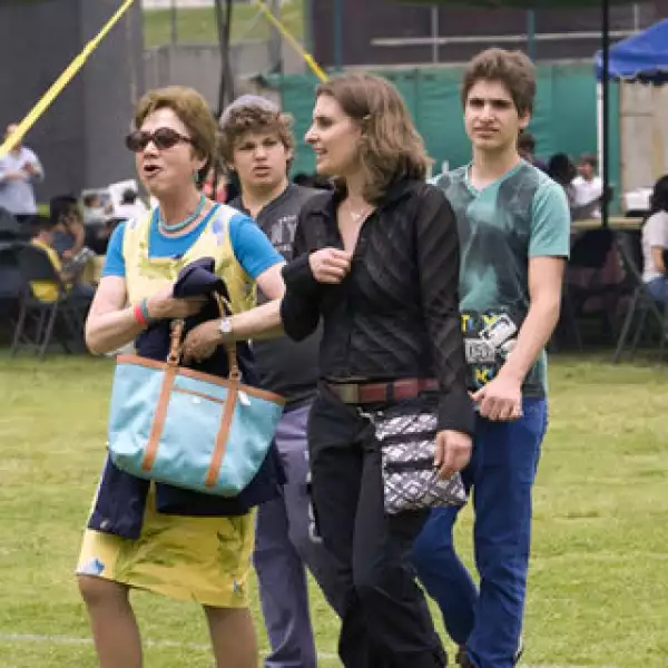 Amalia de Buenrostro, Silvia Faradji, Jacobo Fradji y Abi Cohen
