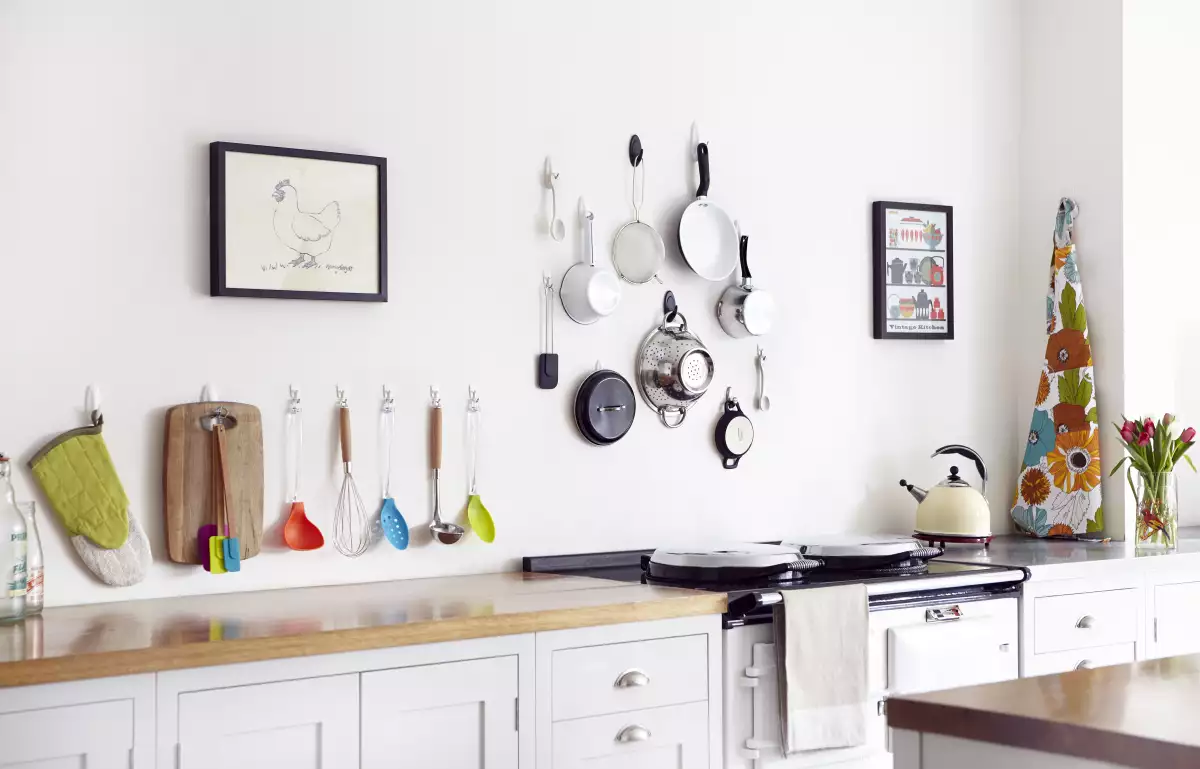 Command Kitchen Main