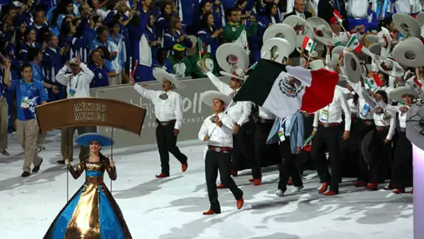 El gobernador de Jalisco, Emilio González, llamó a los atletas a tener una América unida y dejar atrás los odios, durante su intervención en la apertura.