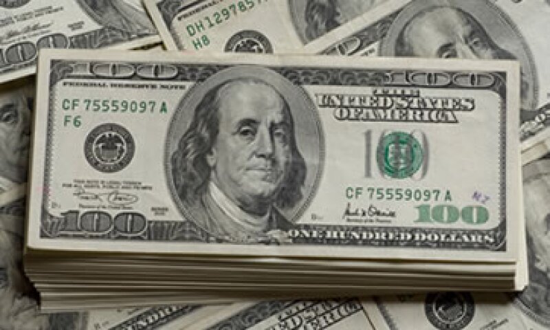 El dólar se adquiere en un mínimo de 12.42 pesos. (Foto: Getty Images)