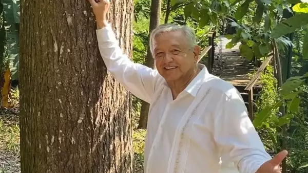 AMLO recibe felicitaciones por su cumpleaños 69