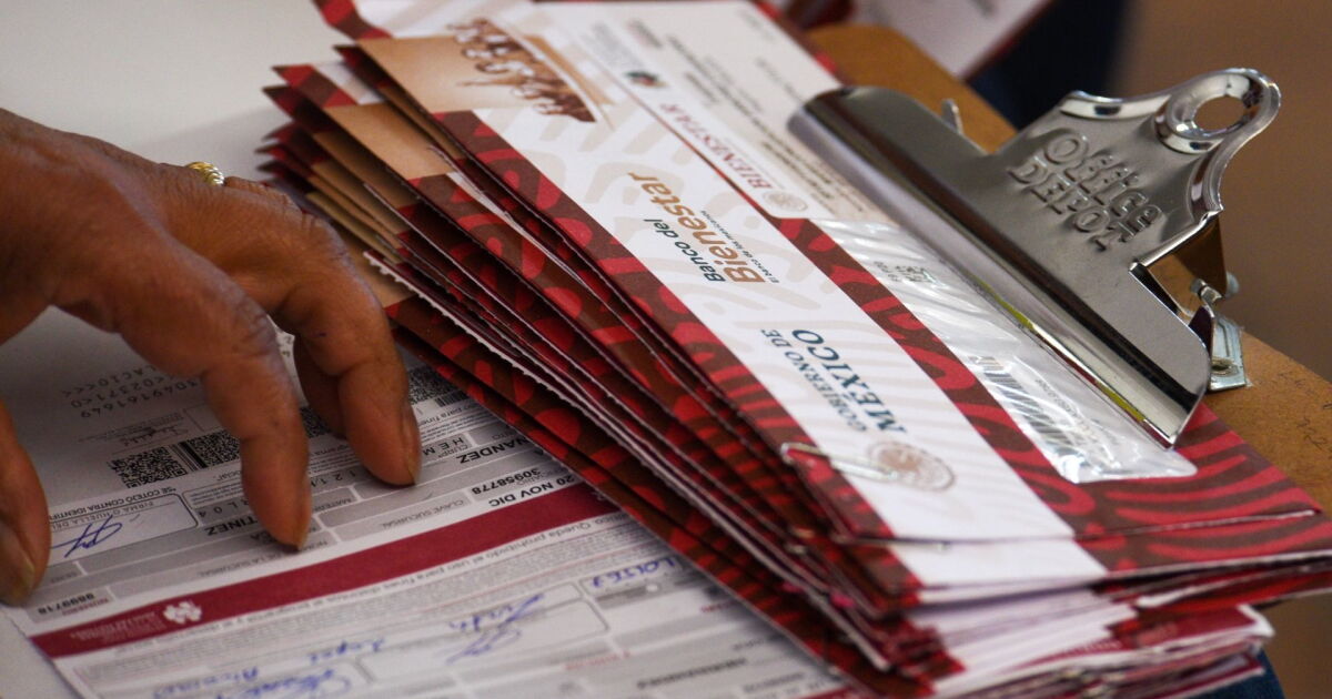 PENSIONES MILLONARIAS: EL GOBIERNO IMPULSA EL RETIRO