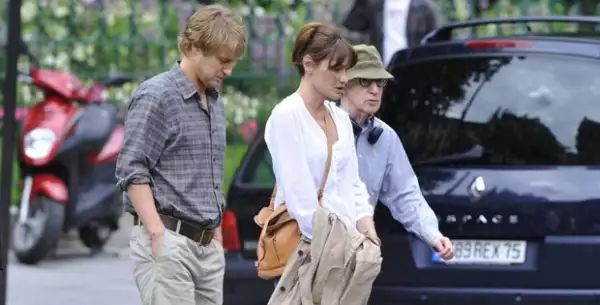 Wilson, Bruni y Woody conversando sobre las escenas de la cinta.