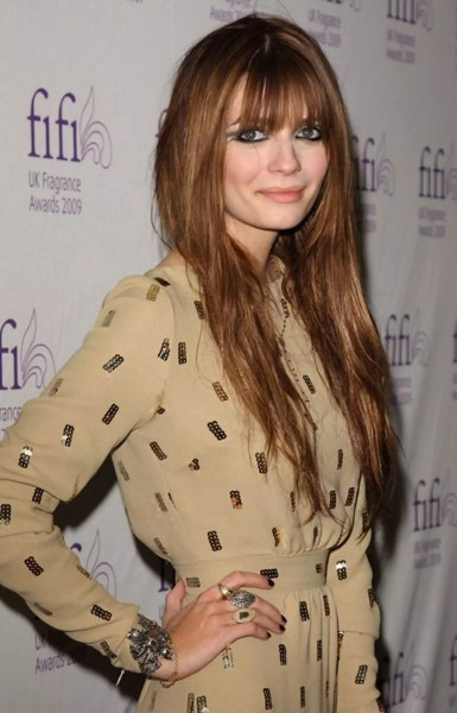 Mischa Barton fue apresada en 2007 por manejar borracha, sin una licencia válida y con posesión de drogas. La fianza fue establecida en 10 mil dólares. El año pasado estuvo hospitalizada debido a una fuerte depresión.