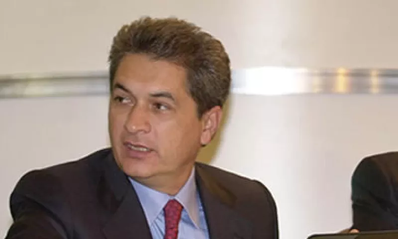 Los fiscales acusan que el ex gobernador presuntamente utilizó varios testaferros para invertir en bienes raíces.(Foto: AP)