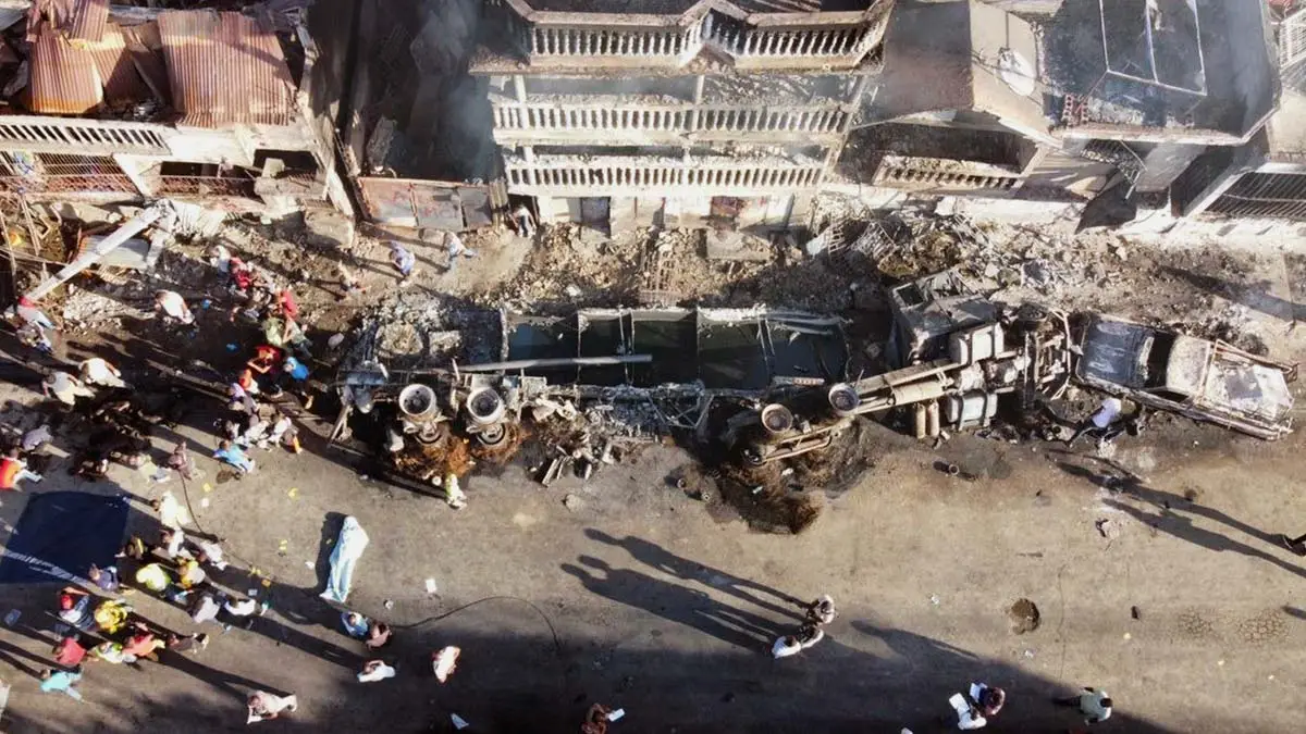 Explosión de un camión cisterna en Haití (Imagen panorámica de la explosión en la localidad de Cap-Haitien)