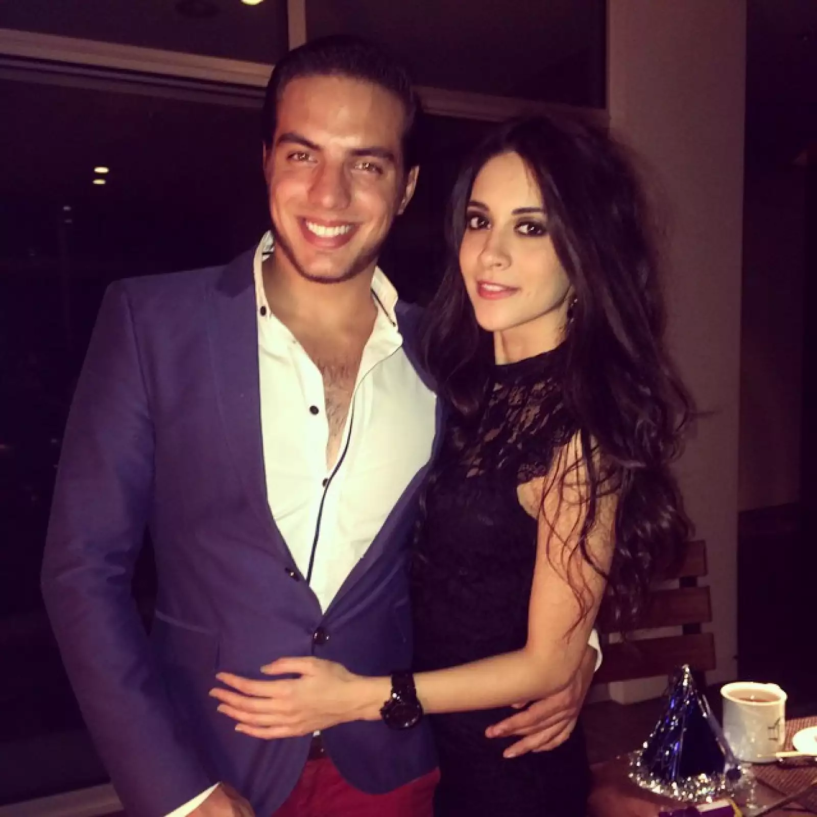 Recientemente se vieron envueltos en polémica, luego de que la policía los sorprendiera muy cariñosos en el auto de Vadhir.