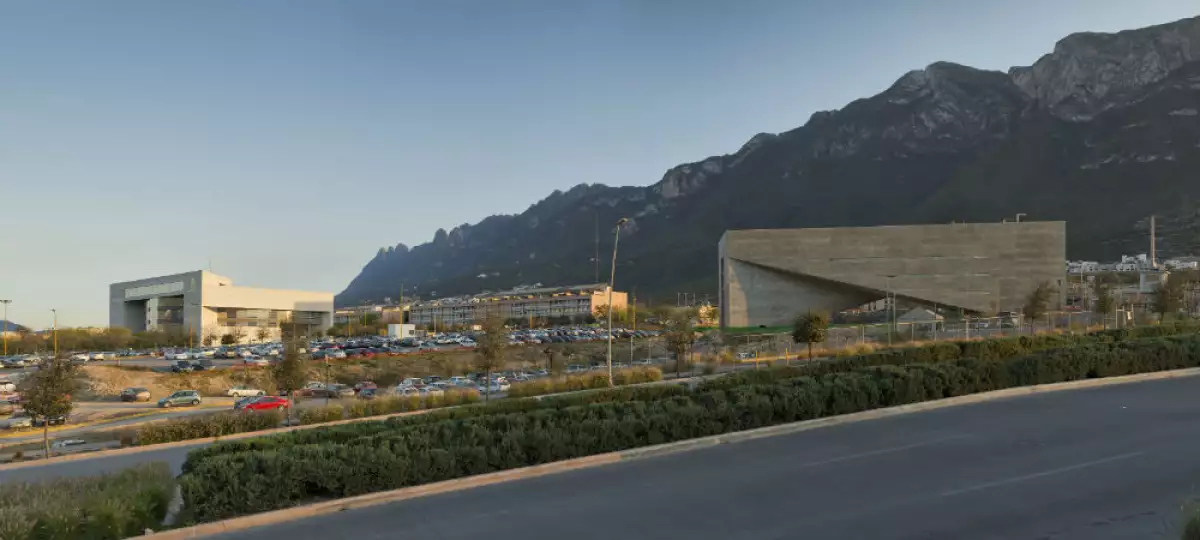Centro Roberto Garza Sada, de Arte, Arquitectura y Dise�o (CRGS) B