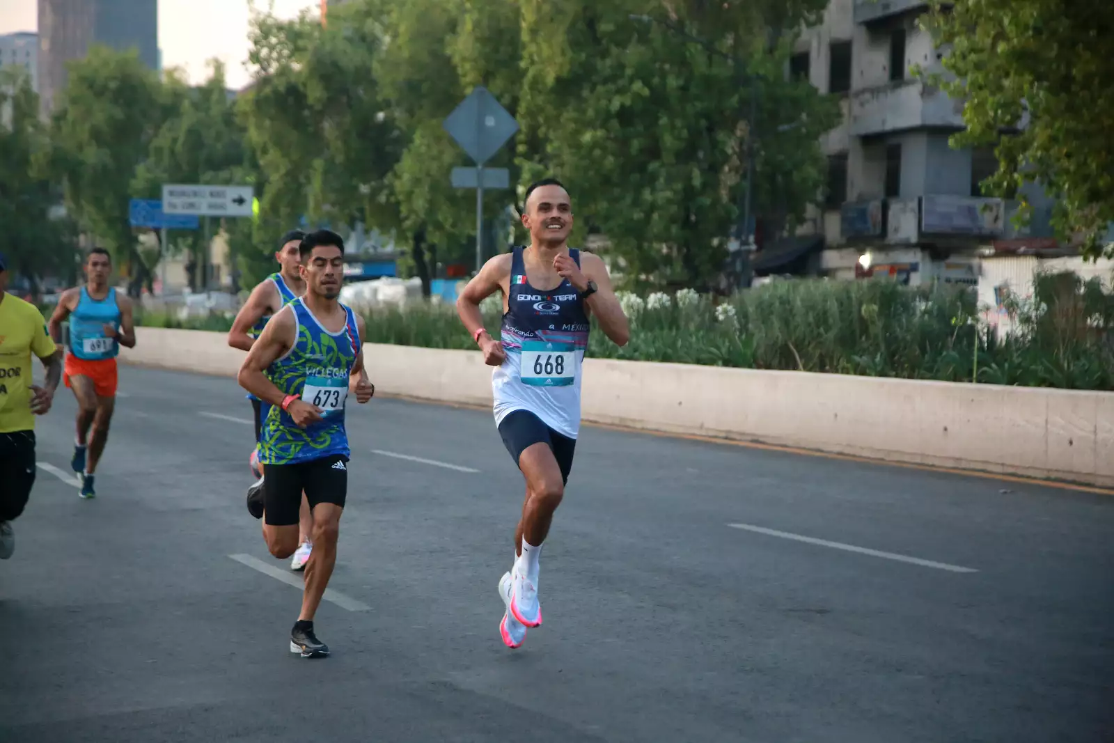 CARRERA ADIDAS SPLITS 