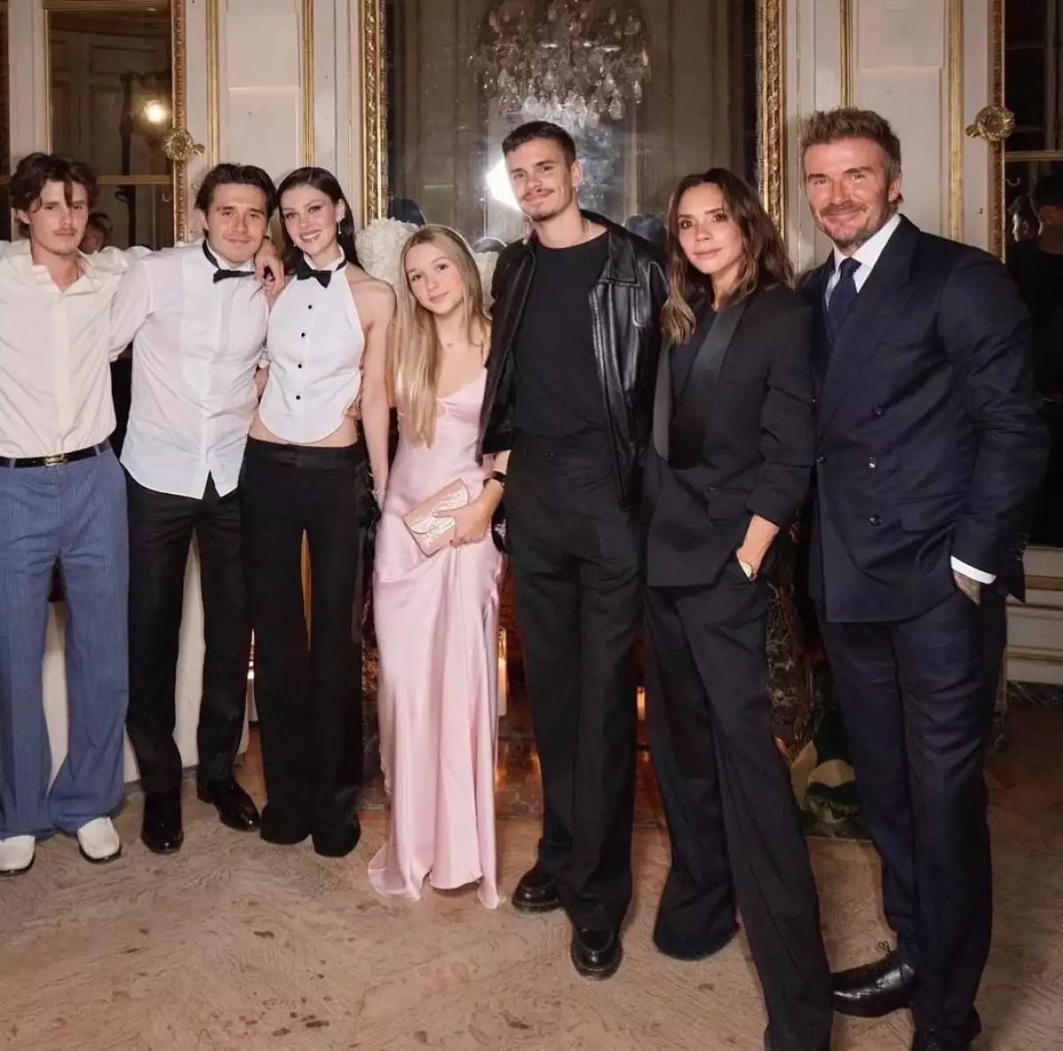 Victoria-Beckham-Nicola-Peltz