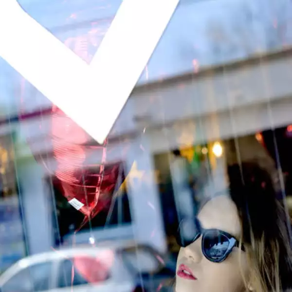 Fernanda Velasco en Hellove