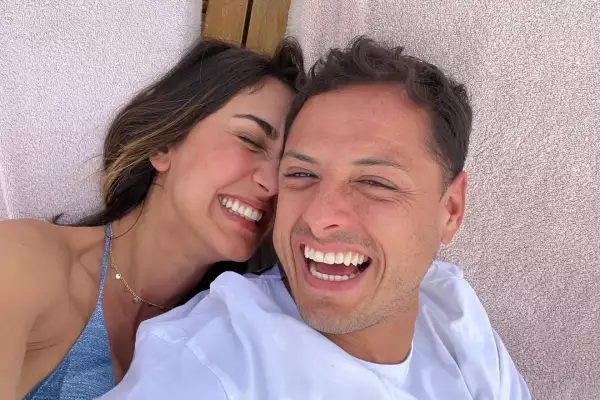 Chicharito Hernández comparte fotos con su novia de su fin de semana en Los Cabos