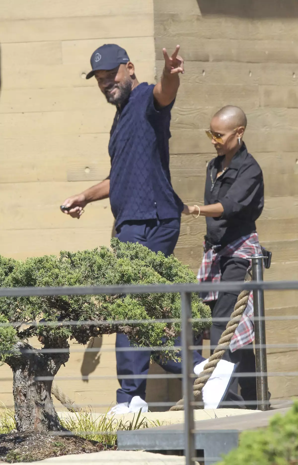 CONSULT PRICE FOR TV - PREMIUM EXC Will Smith, Jada Pinkett Smith