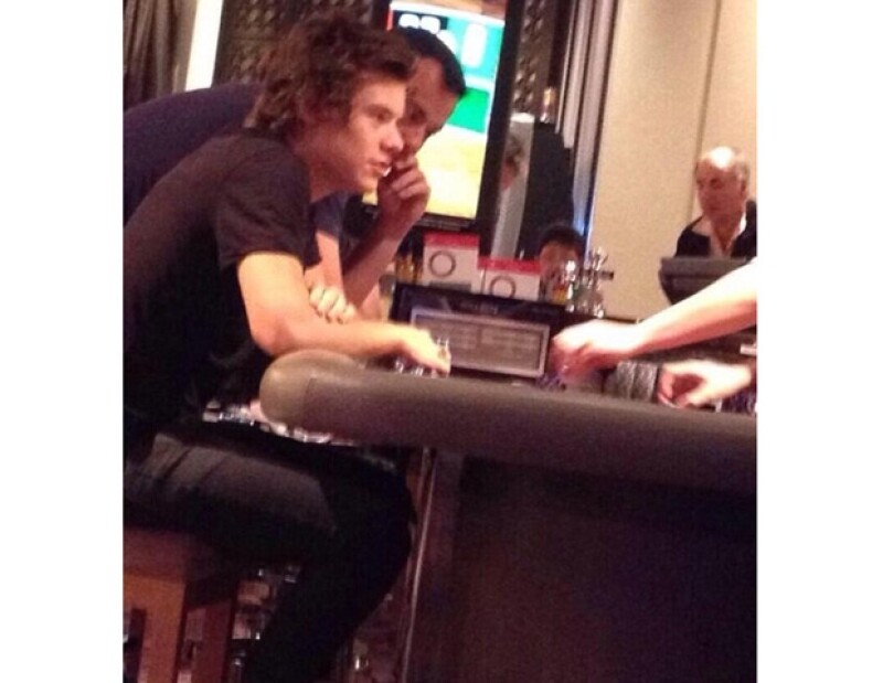 Harry Styles acudió a un casino australiano.